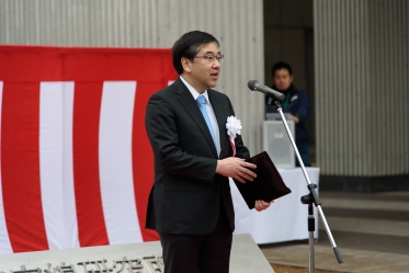 President Gonokami giving opening remarks